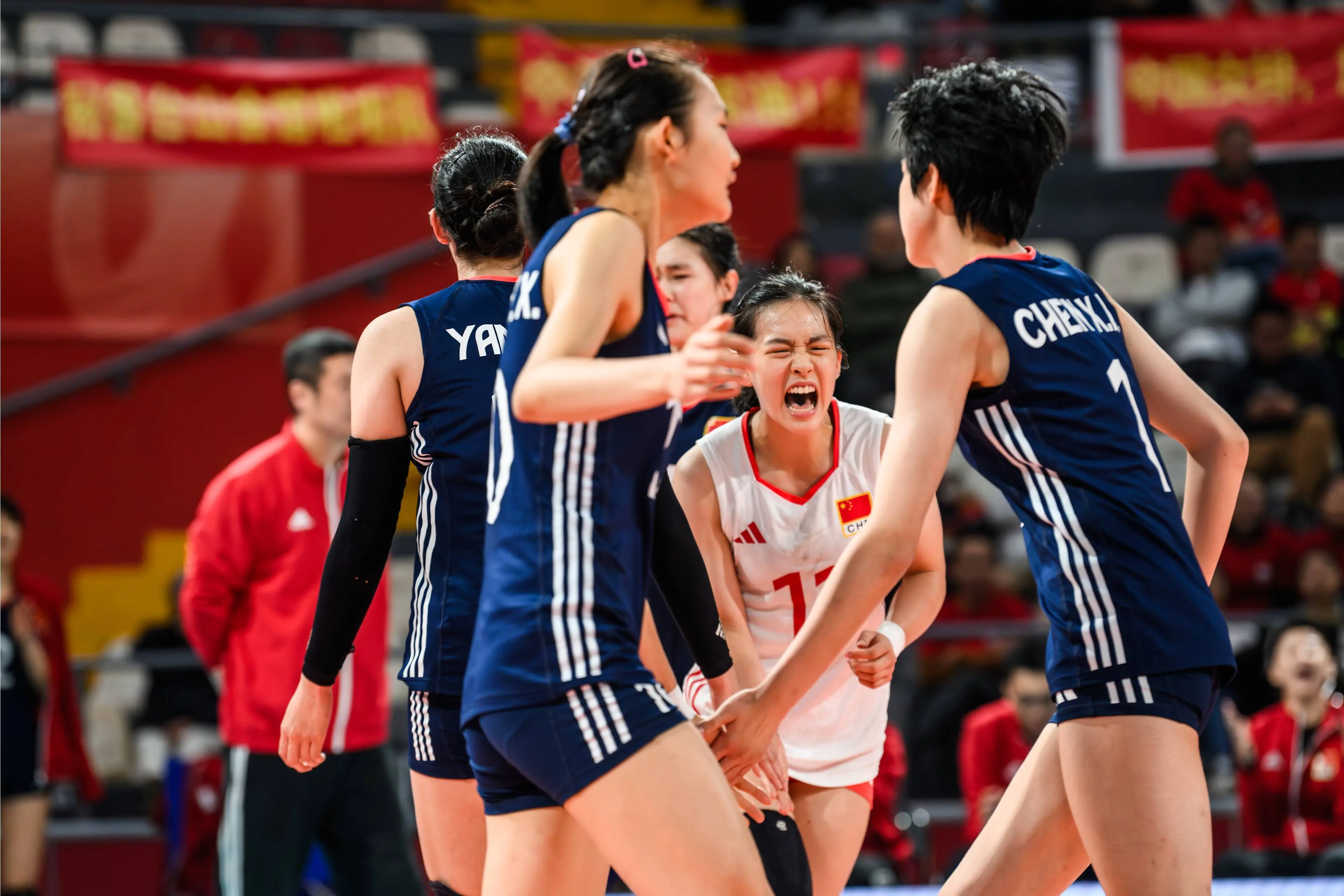 去国字号的, 全锦赛的名 去国字号的, 全锦赛的名