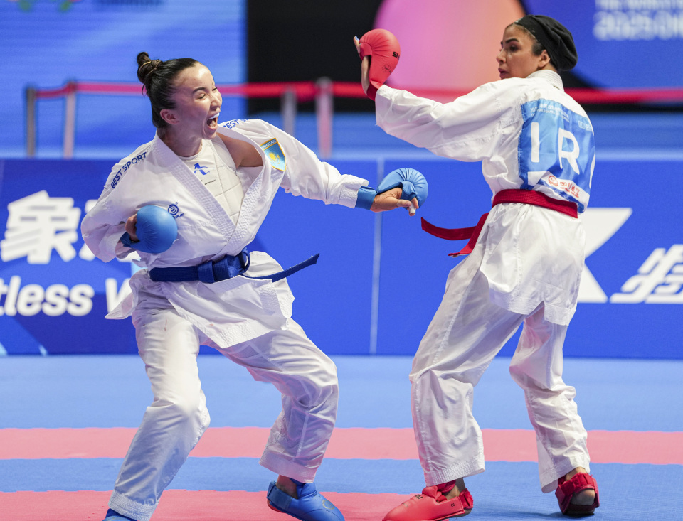 src, 赛金牌赛中, com