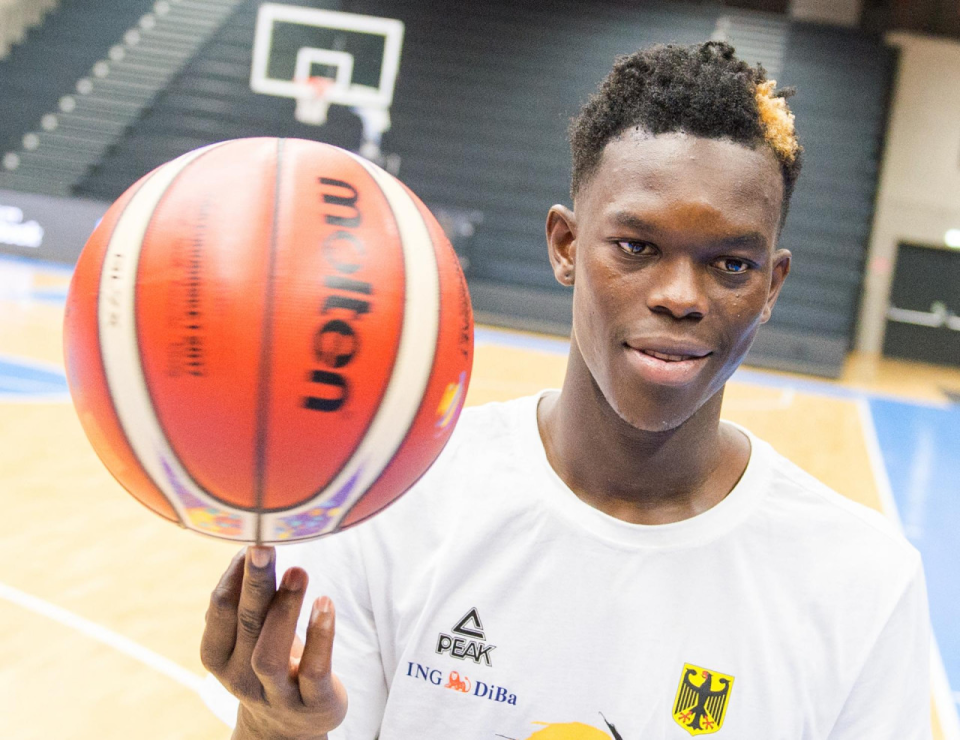 变得很孤傲, 议后卫, img 变得很孤傲, 议后卫, img